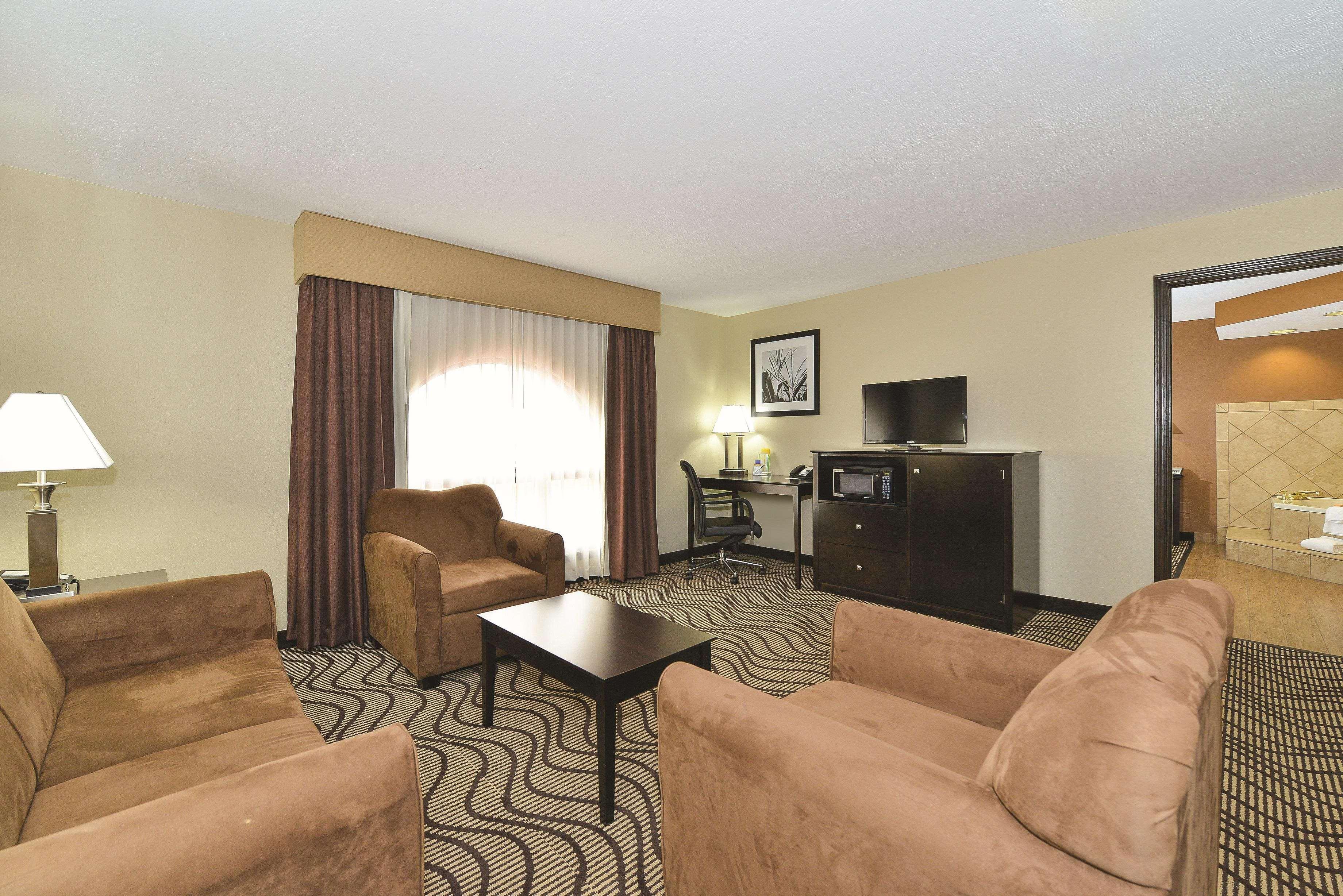 Best Western Plus Greenwood Indy South Inn Exterior photo