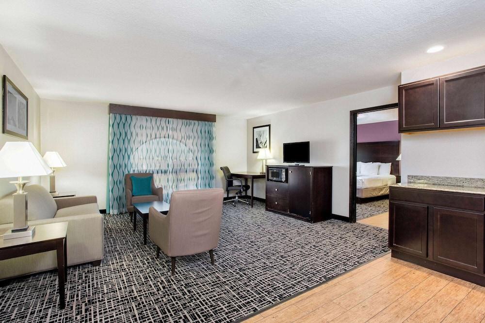 Best Western Plus Greenwood Indy South Inn Exterior photo